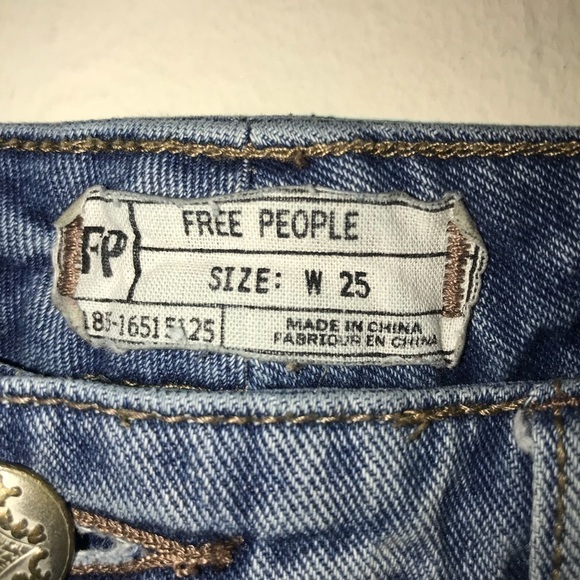 Free People denim shorts - Picture 3 of 7